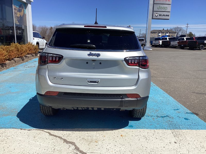 2024 Jeep Compass SPORT