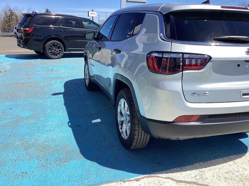 2024 Jeep Compass SPORT