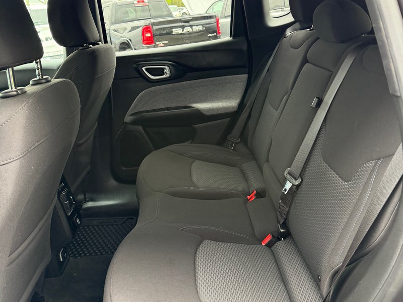2024 Jeep Compass SPORT