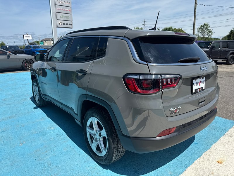 2024 Jeep Compass Sport Heated seat heater wheel command start