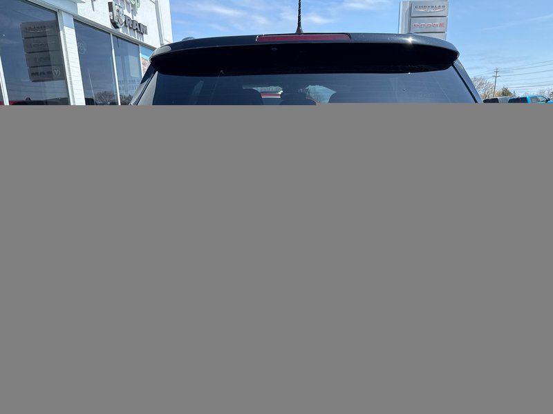 2025 Jeep Compass North Demo deal