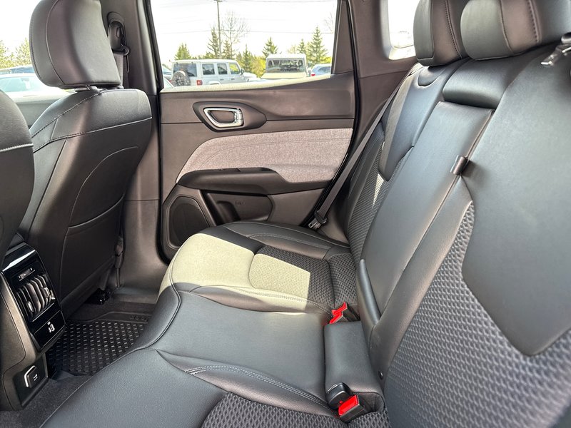 2025 Jeep Compass North Demo deal