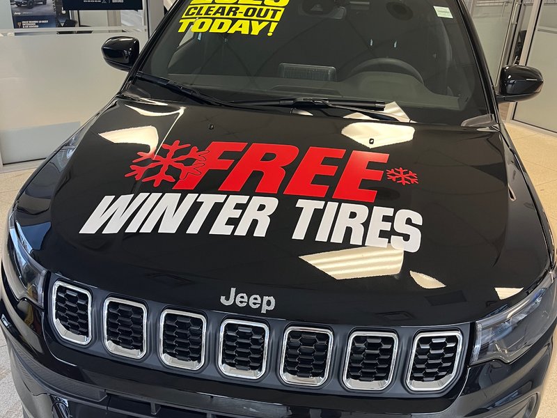 2025 Jeep Compass SPORT