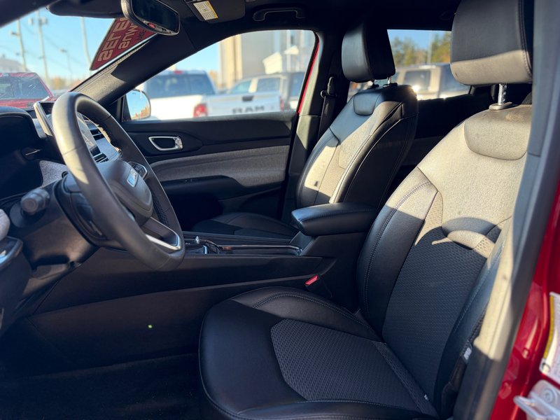 2025 Jeep COMPASS NORTH