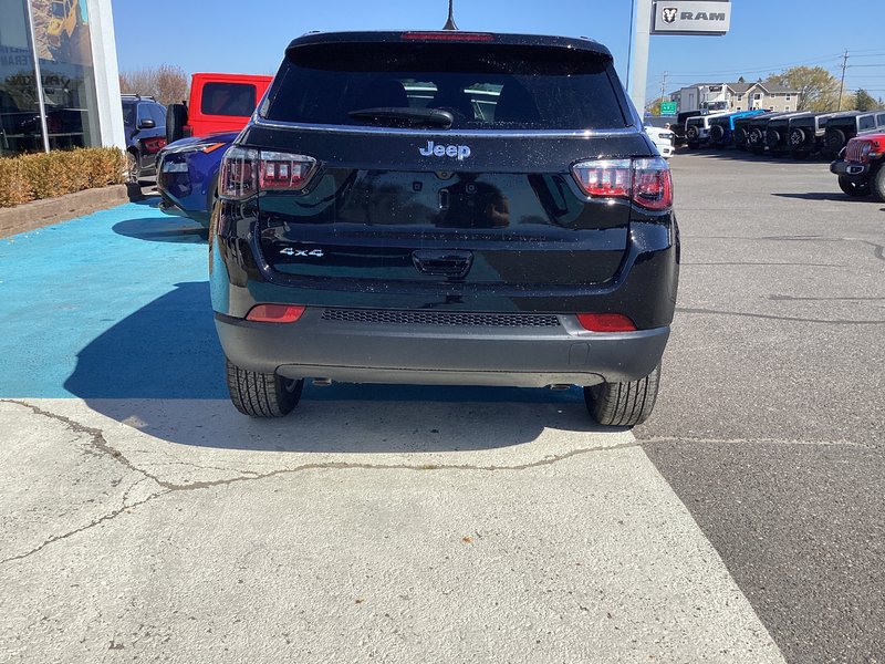 2026 Jeep Compass SPORT