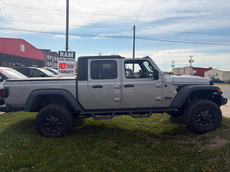 2020 Jeep GLADIATOR SPORT 4X4