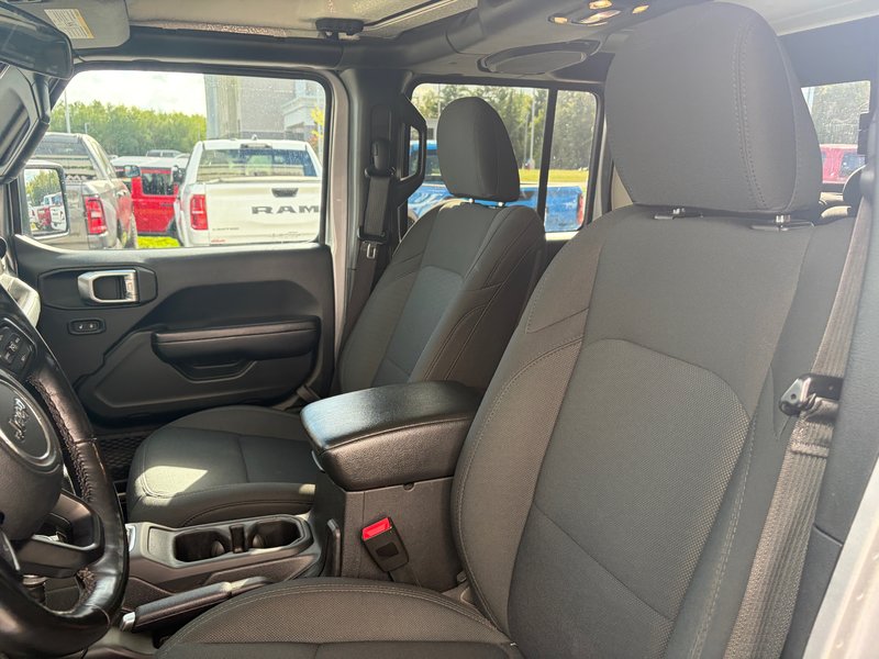 2020 Jeep GLADIATOR SPORT 4X4