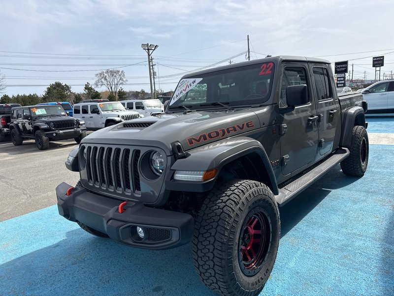 2022 Jeep Gladiator Mojave With fox lift kit 35 inch tire and wheel package