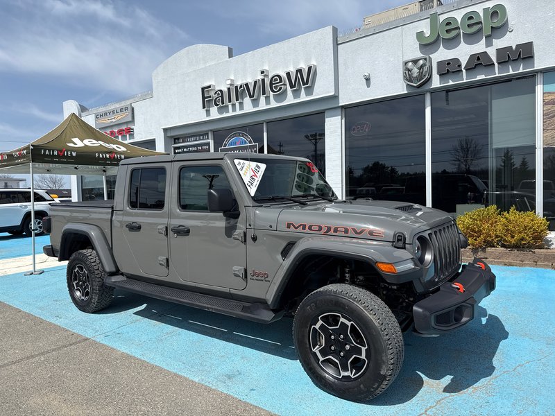 2022 Jeep Gladiator Mojave With fox lift kit 35 inch tire and wheel package
