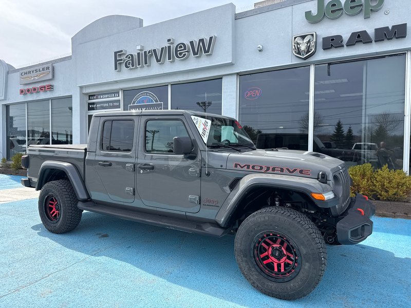 2022 Jeep Gladiator Mojave With fox lift kit 35 inch tire and wheel package