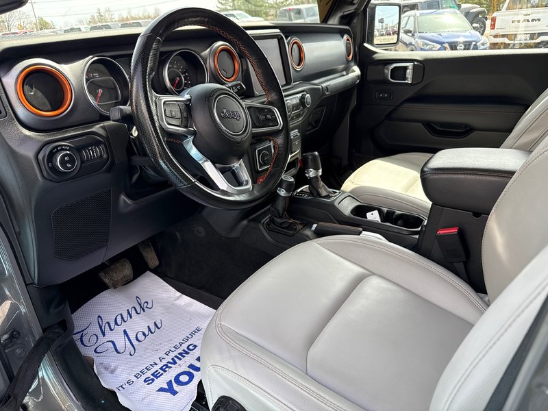 2022 Jeep Gladiator Mojave With fox lift kit 35 inch tire and wheel package