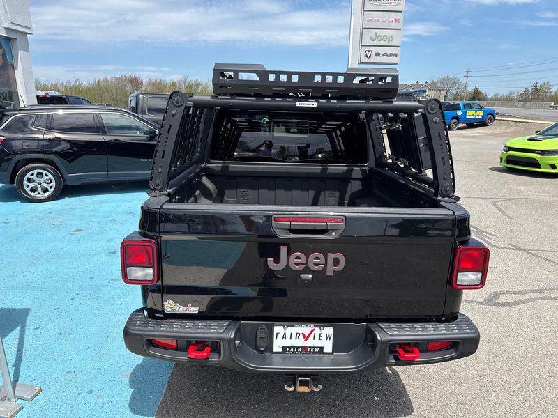 2022 Jeep Gladiator Rubicon  back rack system upgraded bumpers, wench lights, etc. over $6000 in extras