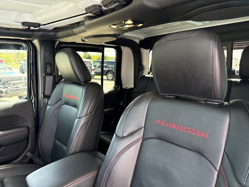 2022 Jeep Gladiator Rubicon  back rack system upgraded bumpers, wench lights, etc. over $6000 in extras