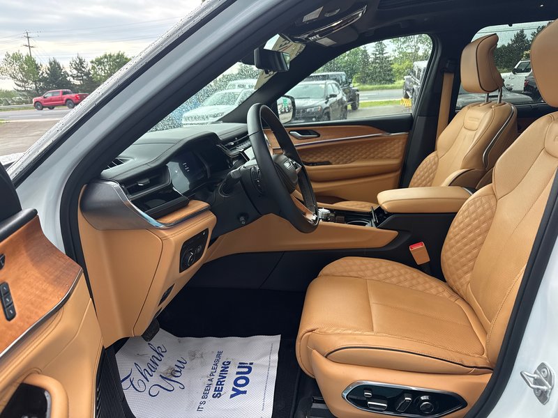 2023 Jeep Grand Cherokee 4xe Summit Reserve Upgraded leather  Macintosh audio system three TVs full roof