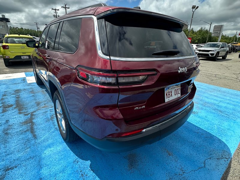 Jeep Grand Cherokee L LAREDO 2023