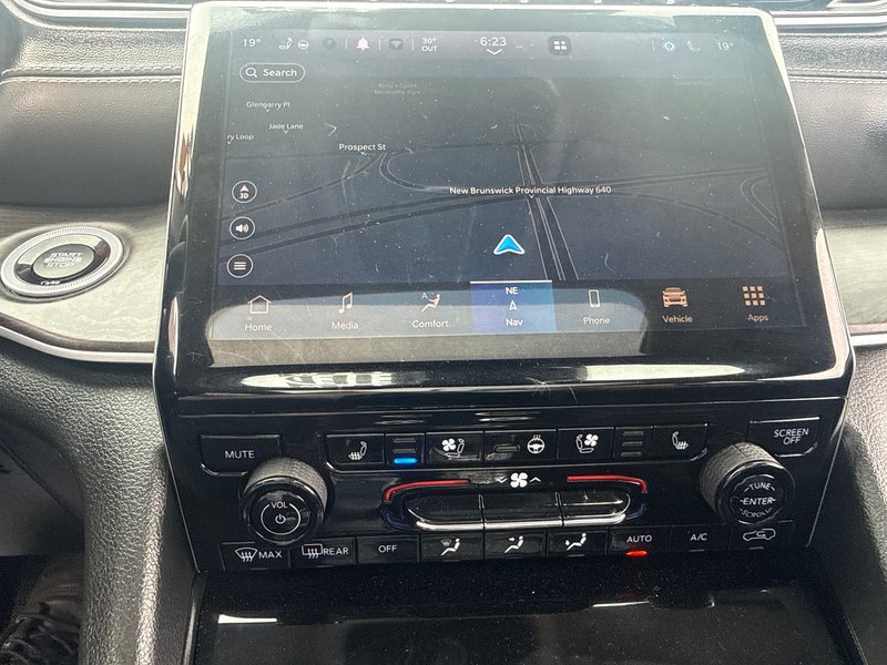 2023 Jeep Grand Cherokee L Limited New tires, new brake brakes, two year safety full panoramic roof