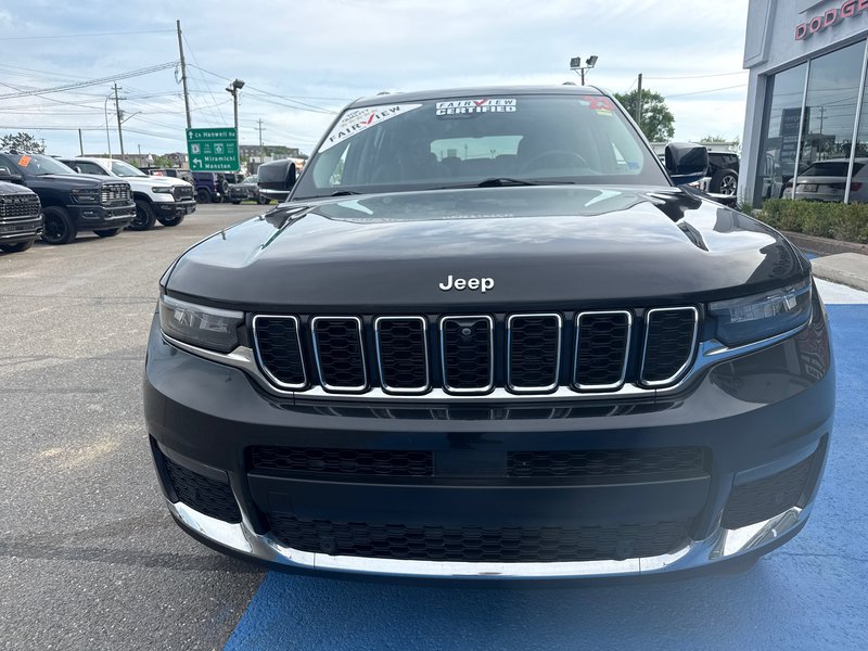 2023 Jeep Grand Cherokee L Limited New tires, new brake brakes, two year safety full panoramic roof
