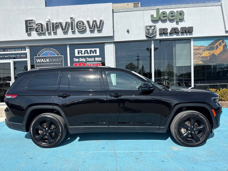 2024 Jeep Grand Cherokee L Limited Seven passenger fully loaded panel roof