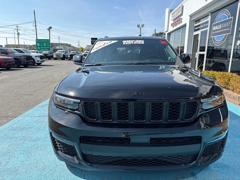 2024 Jeep Grand Cherokee L Limited Seven passenger fully loaded panel roof