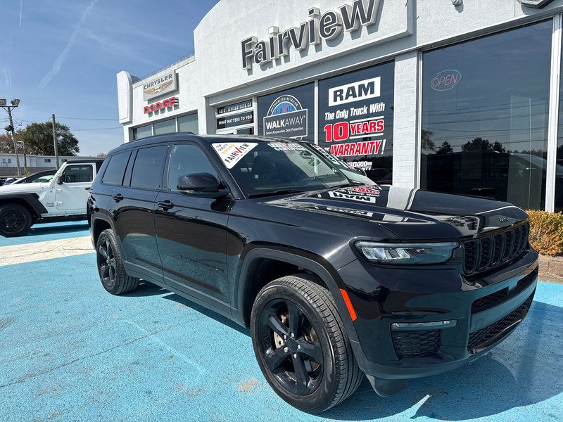 2024 Jeep Grand Cherokee L Limited Seven passenger fully loaded panel roof