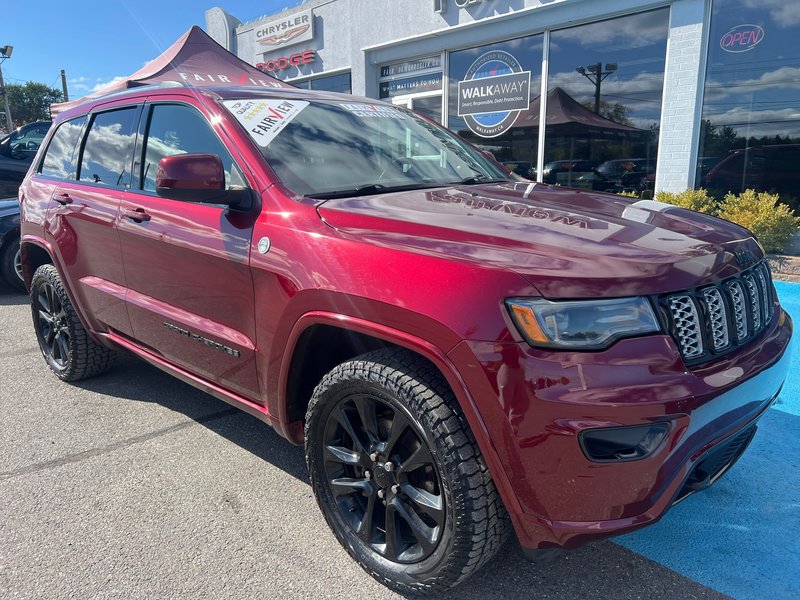 Jeep Grand Cherokee Altitude 2020 Looks brand new!!