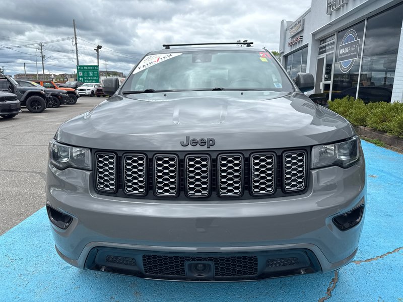 2021 Jeep Grand Cherokee Altitude Upgraded tires, sun and sand group navigation event safety group