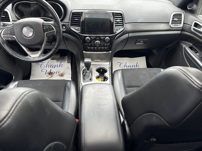 2021 Jeep Grand Cherokee Altitude Upgraded tires, sun and sand group navigation event safety group