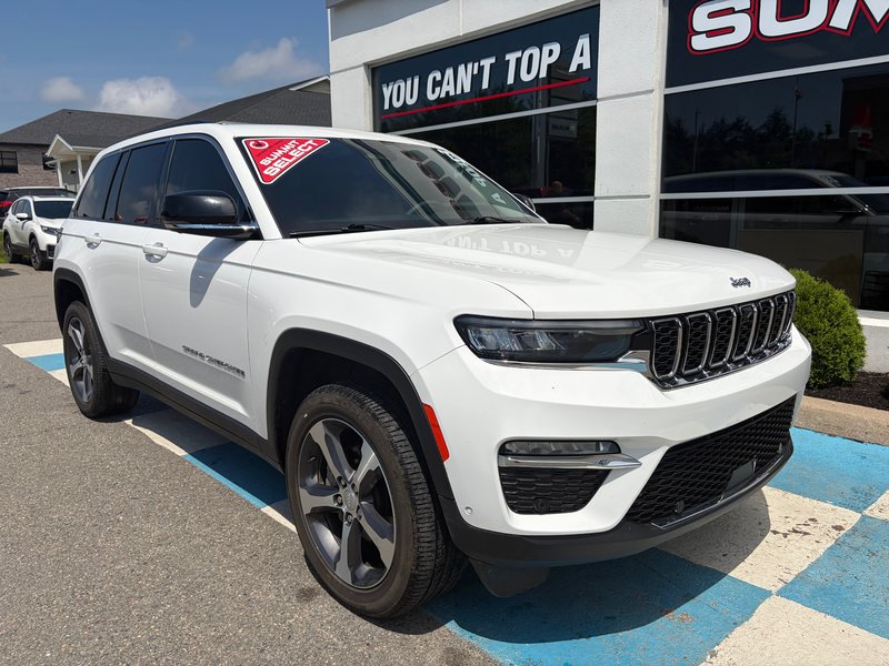 2023 Jeep GRAND CHEROKEE LIMITED