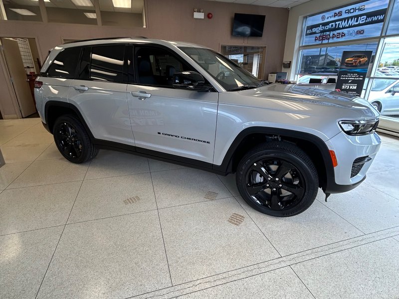 Jeep Grand Cherokee ALTITUDE 2024