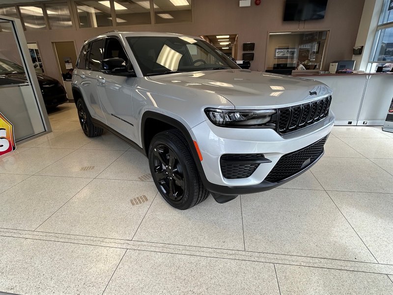 Jeep Grand Cherokee ALTITUDE 2024