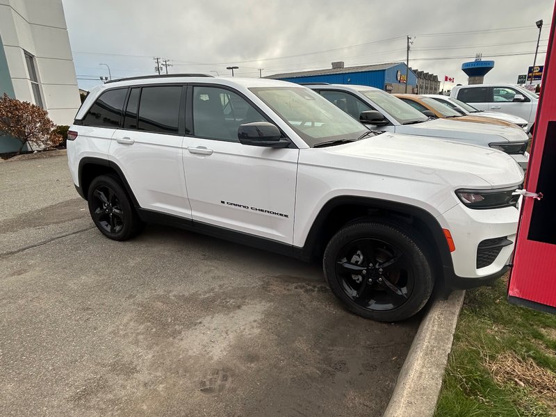 Jeep Grand Cherokee ALTITUDE 2024