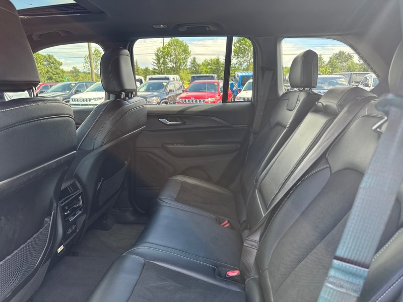 Jeep Grand Cherokee Altitude 2024