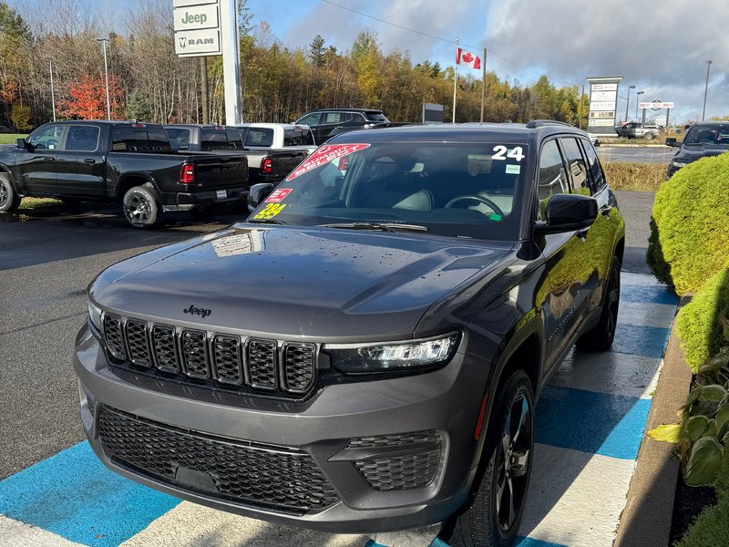 2024 Jeep GRAND CHEROKEE ALTITUDE