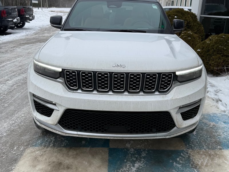2024 Jeep GRAND CHEROKEE SUMMIT