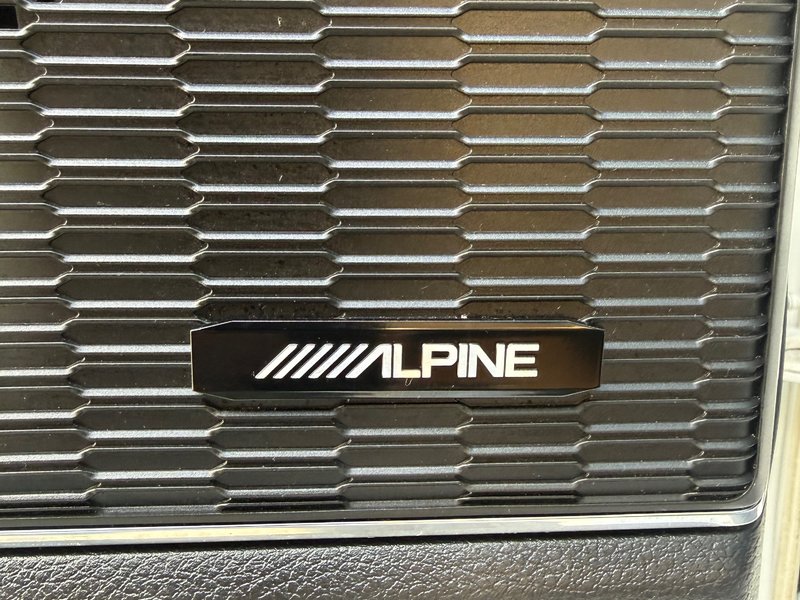 2024 Jeep GRAND CHEROKEE SUMMIT