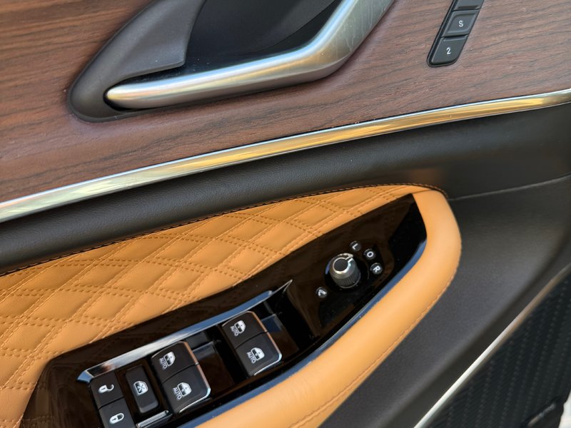 2024 Jeep GRAND CHEROKEE SUMMIT