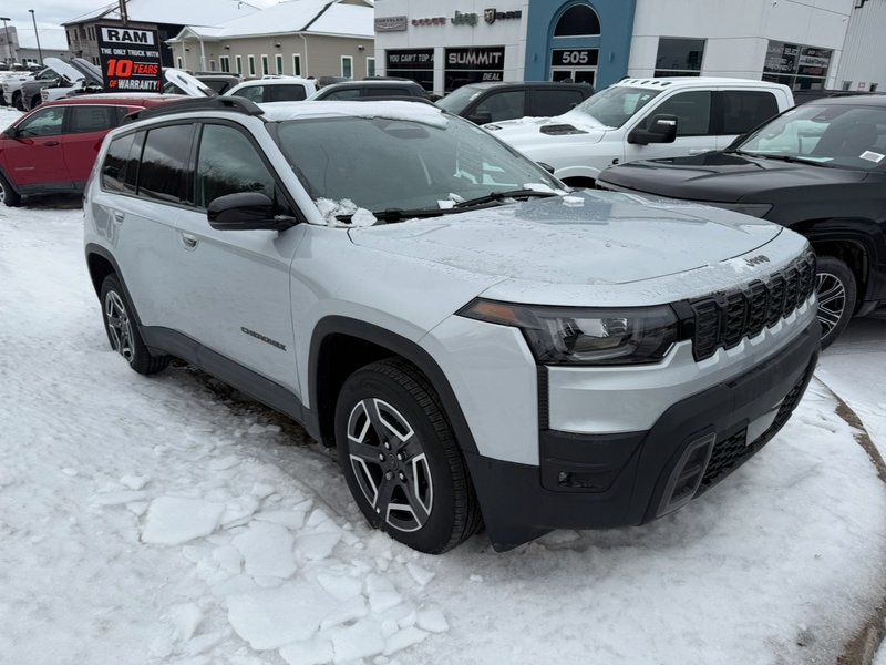 2026 Jeep Grand Cherokee ALTITUDE
