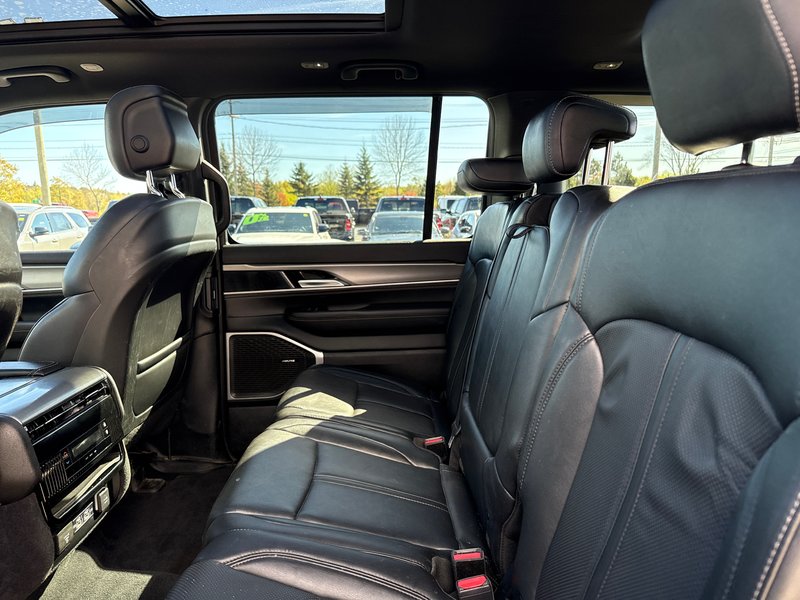 Jeep Wagoneer L Series II Carbide 2023