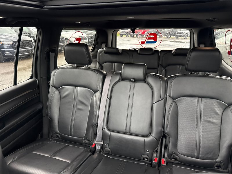 2024 Jeep Wagoneer Series II Carbide Full panoramic roof upgraded audio safety group