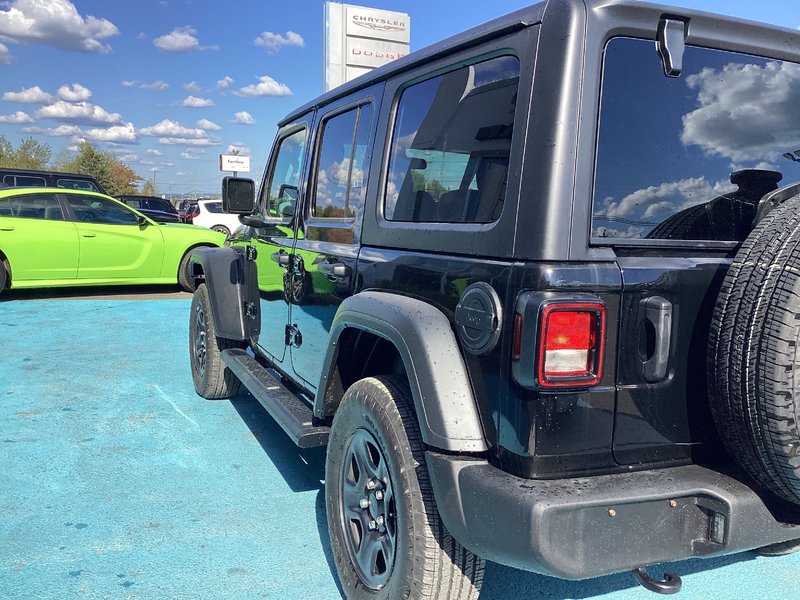 2025 Jeep WRANGLER 4-Door SPORT