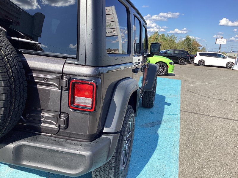 2025 Jeep WRANGLER 4-Door SPORT S