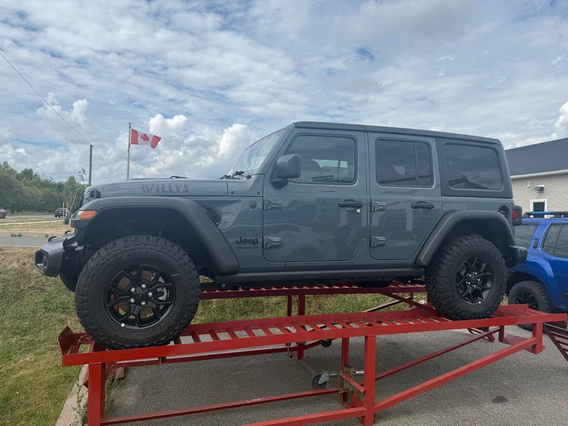 Jeep WRANGLER 4-Door WILLYS 2025