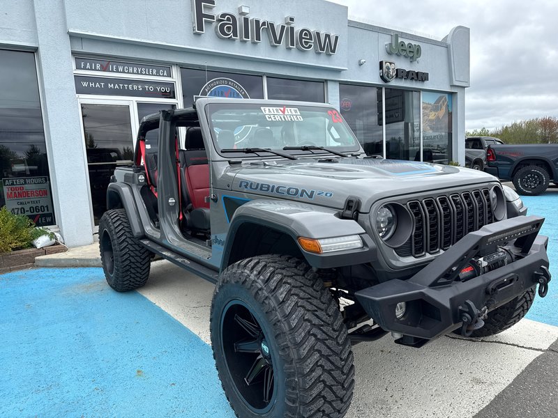 2023 Jeep Wrangler 4xe Rubicon 20th Anniversary Bill Steen lift kit 37 inch tires, wench and bumper kit