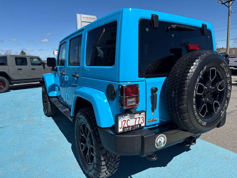 2018 Jeep WRANGLER JK UNLIMITED Sahara smoky Mountain edition In absolutely amazing condition, leather navigation, tire wheel kit package