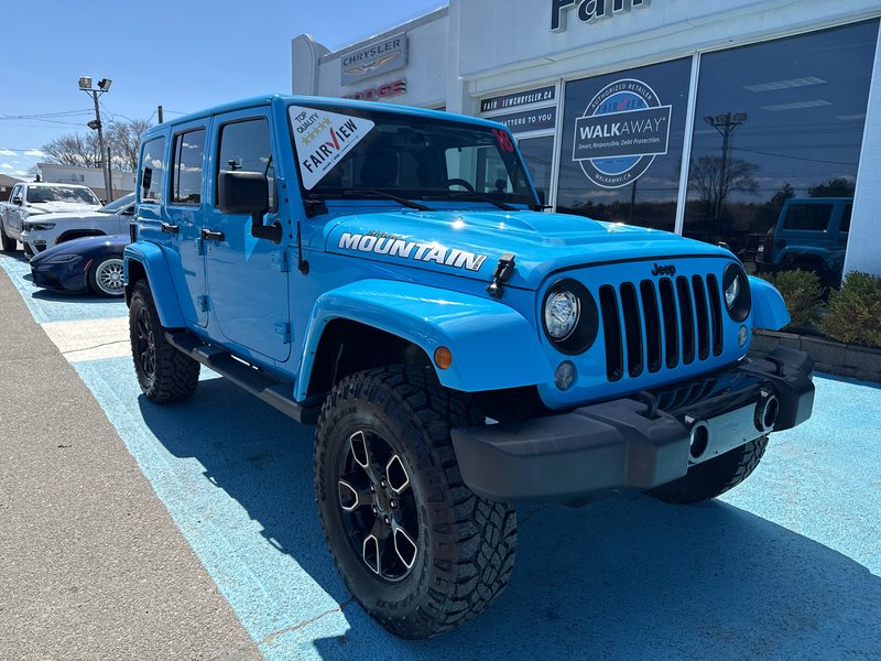 2018 Jeep WRANGLER JK UNLIMITED Sahara smoky Mountain edition In absolutely amazing condition, leather navigation, tire wheel kit package