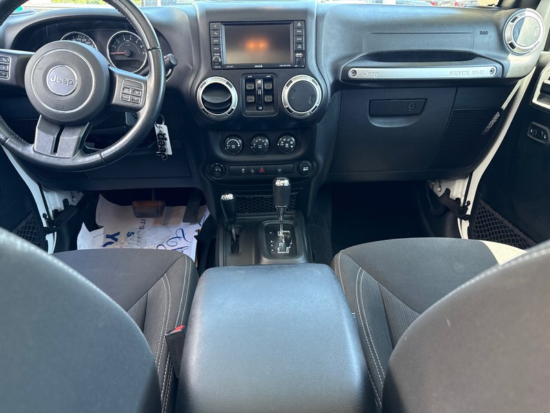 Jeep Wrangler Unlimited Sahara 2017