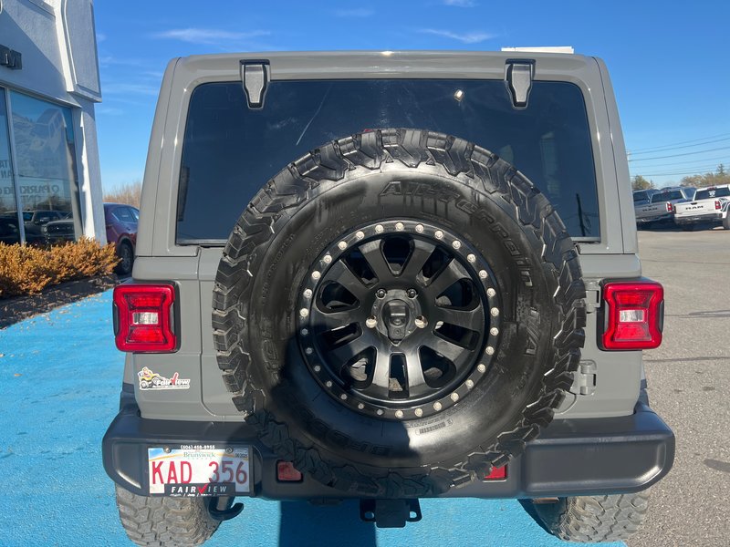 2020 Jeep Wrangler Unlimited Sahara Altitude 35 inch tire and wheel package