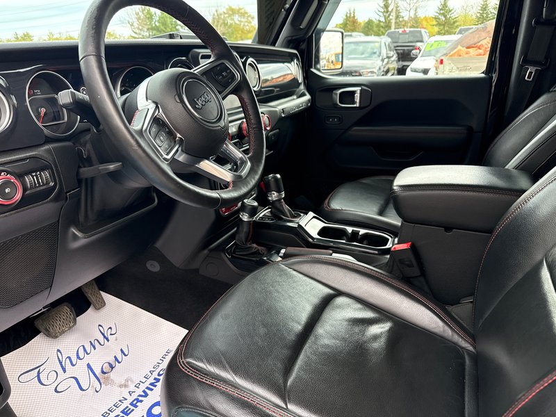 2018 Jeep Wrangler Rubicon Over 10 K in extras 35 inch rim, tire, fox lift, snorkel, steel bumper, package, , wench!!