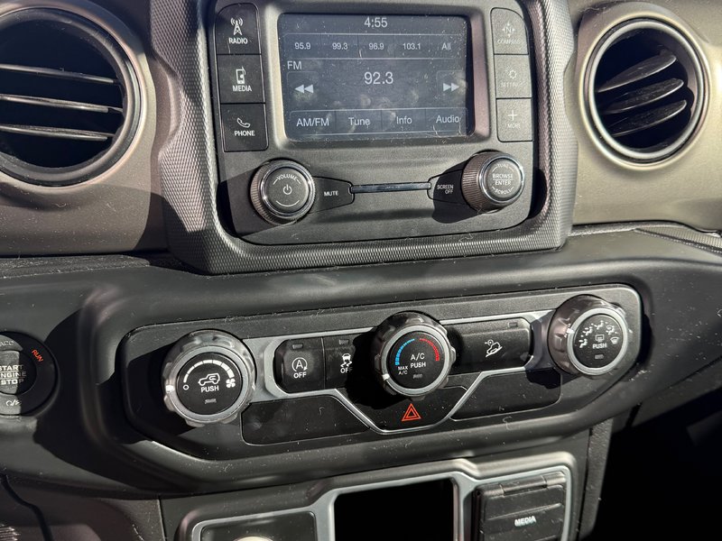 2018 Jeep Wrangler SPORT