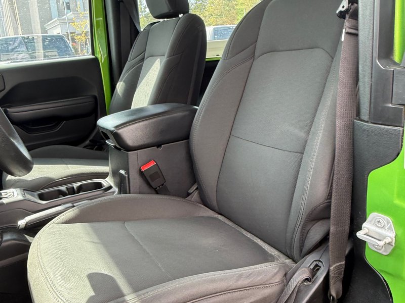 2019 Jeep Wrangler SPORT